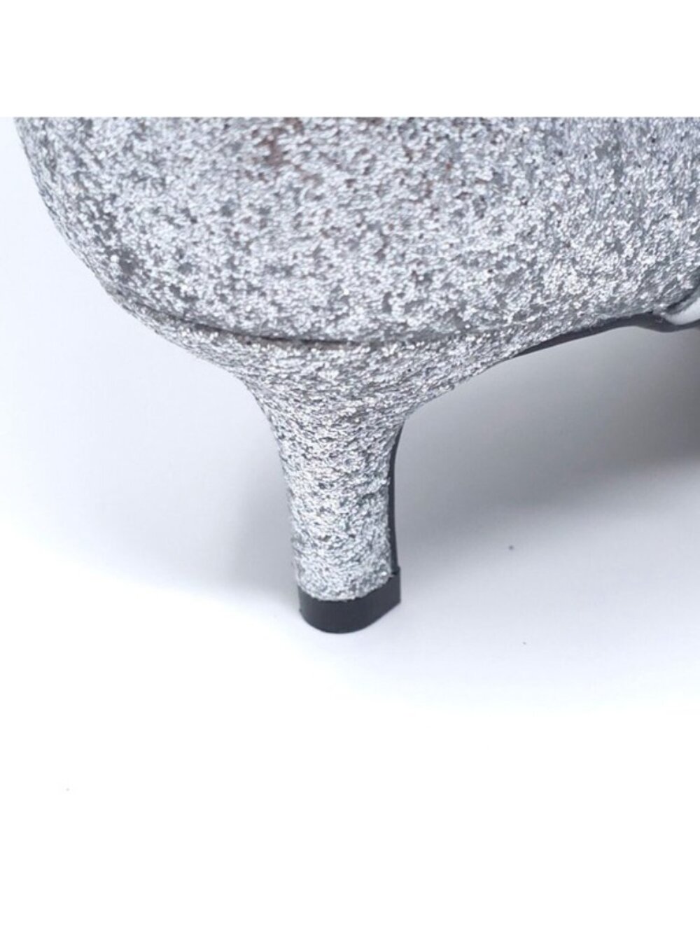 On 34th Aatirap Silver Glitter Pointed Toe Ankle Booties Size 5M - Picture 9 of 12